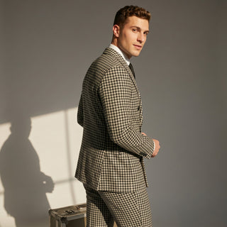 Statement Men's 2-Piece Modern Fit Double Breasted Suit — Peak Lapel
